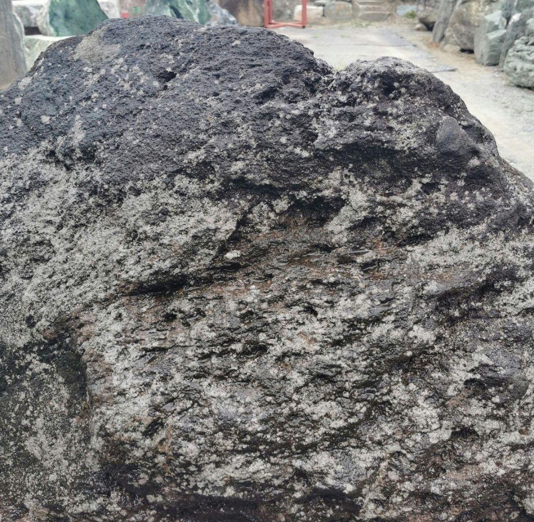 鳥海石 762キロ 庭石 石 石材 庭 坪庭 ガーデニング 置物 オブジェ