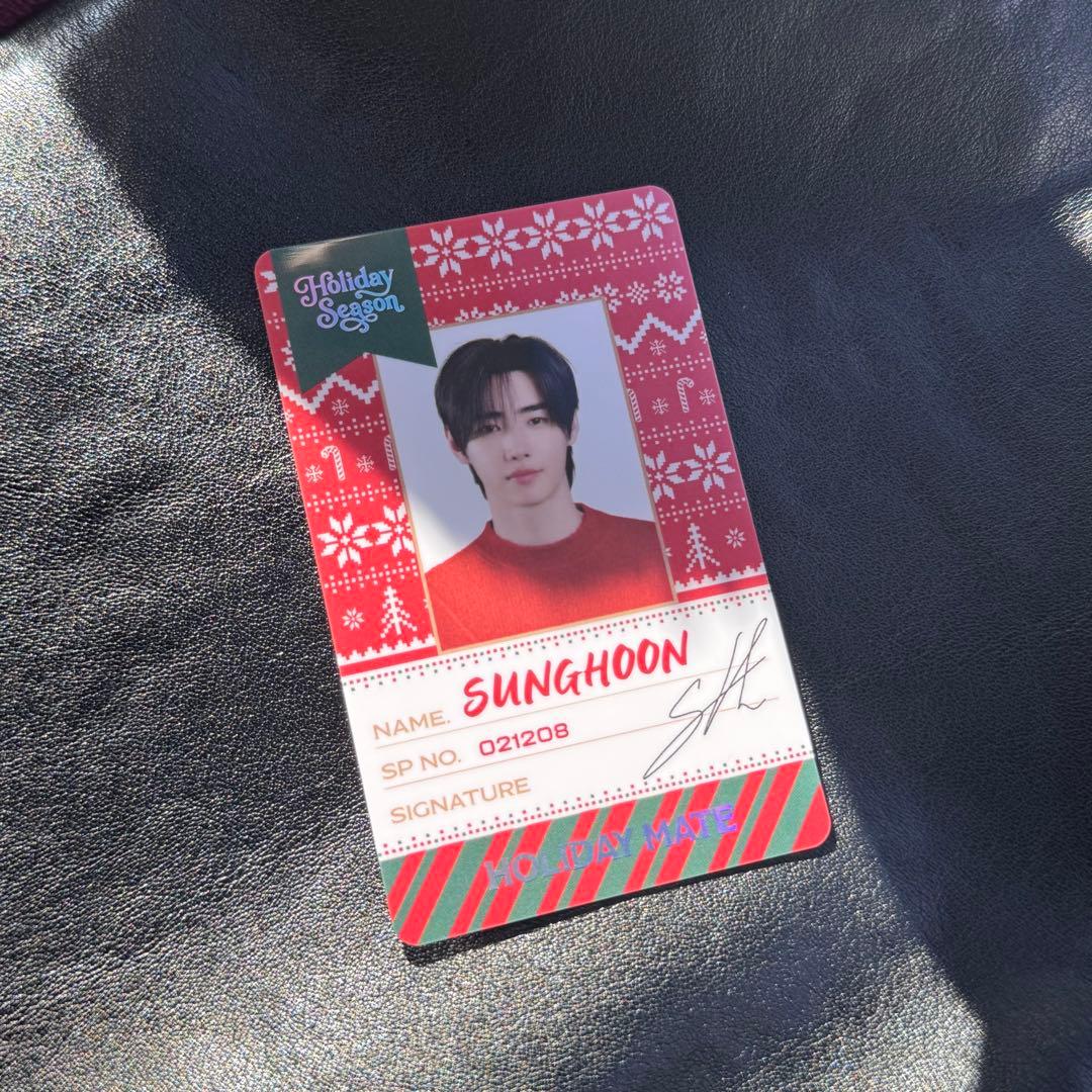 ENHYPEN WORLD スペシャル カード Holiday ポプア ソンフン 先払いのみ）韓国スターグッズ ENHYPEN (エンハイフン) WORLD COUPON