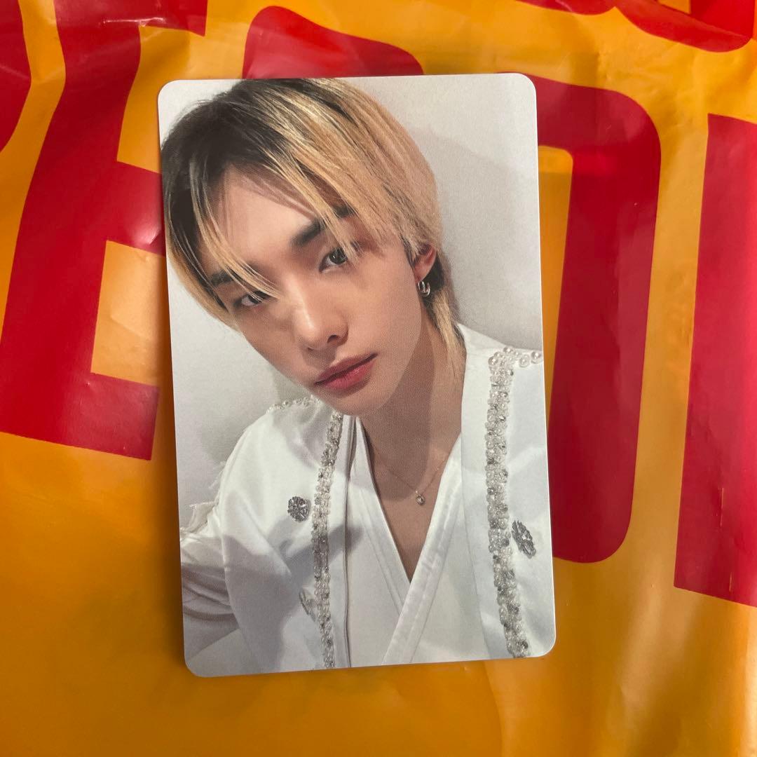 straykids 会場限定 トレカ インテックス大阪 Hollow 1/24 - メルカリ