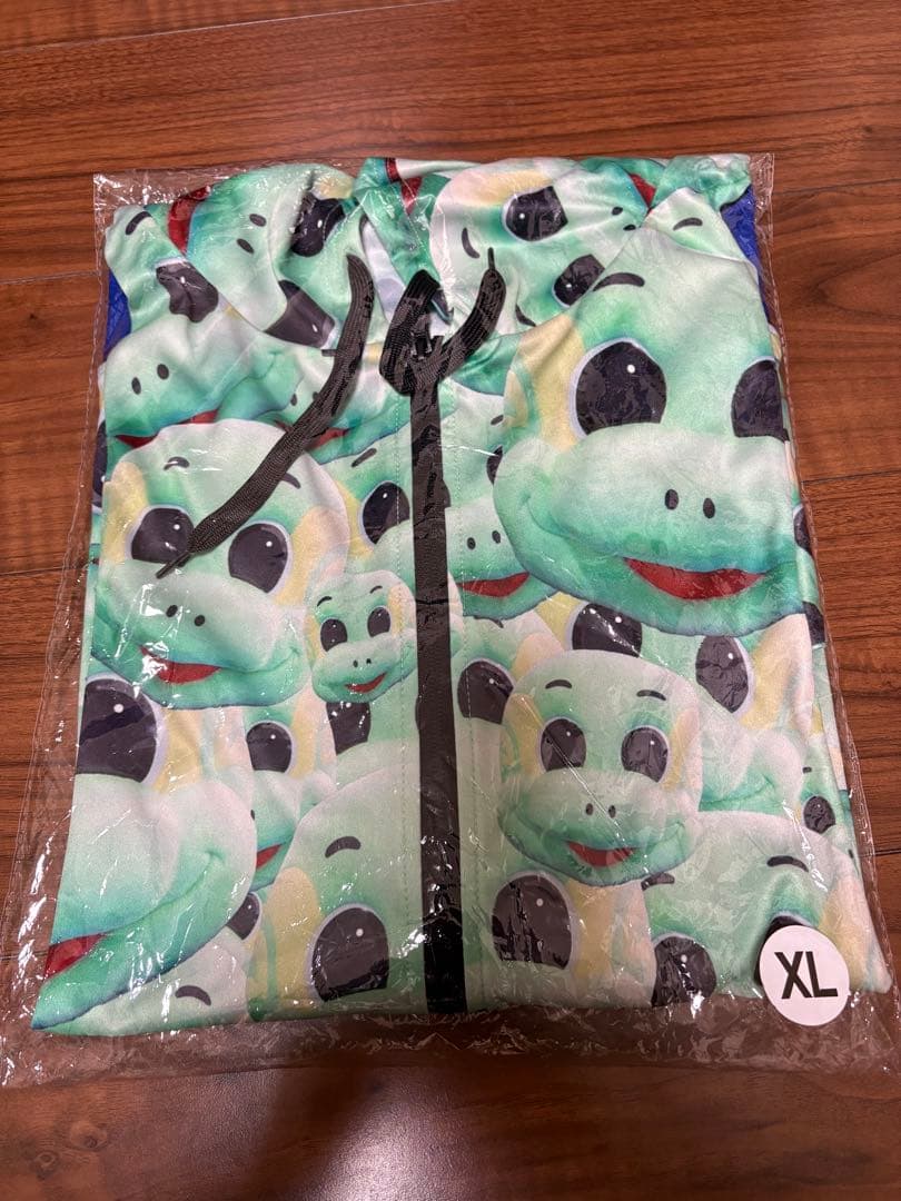 大分トリニータ ニータンのお顔だらけパーカー - メルカリ