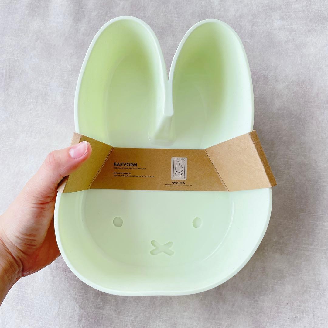 miffy【日本未販売】23x17cm お顔の耐熱ケーキ型 nijntje - メルカリ
