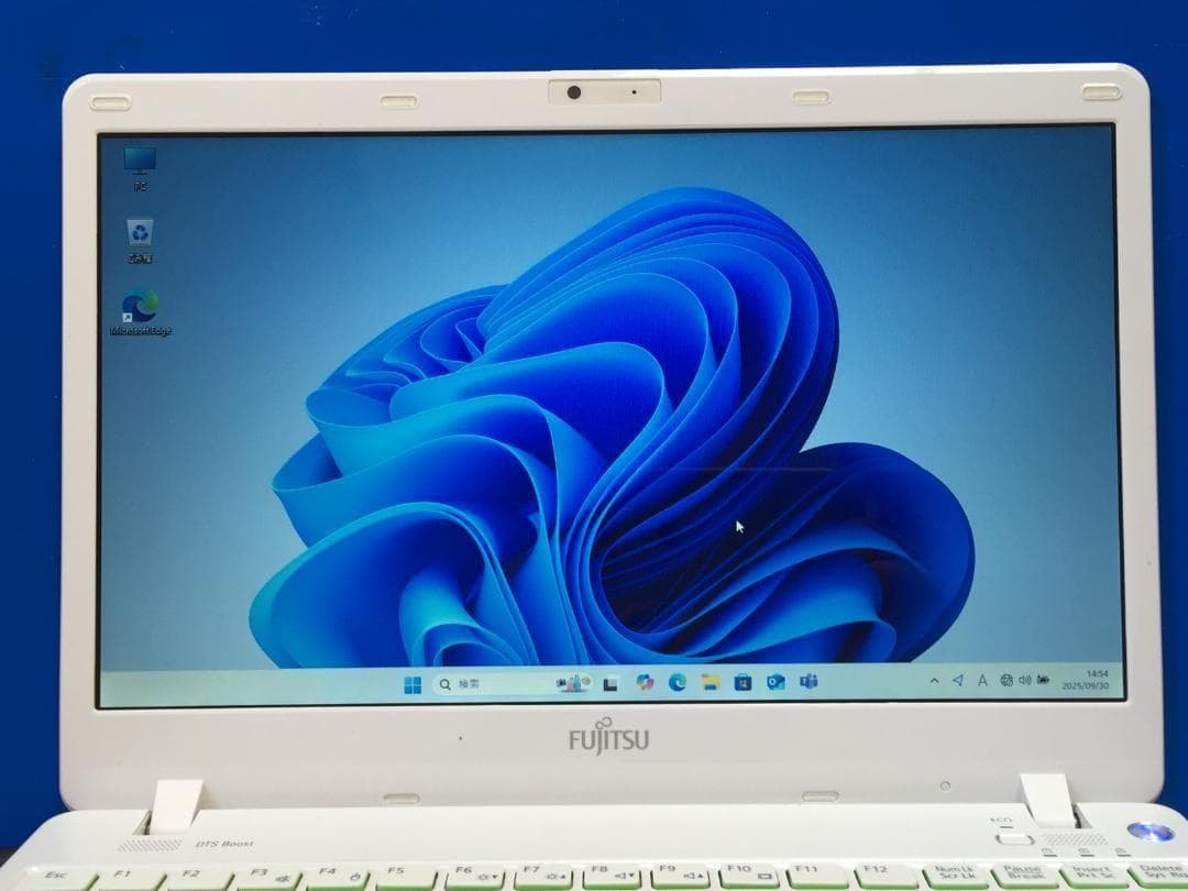 LIFEBOOK SH54 13.3型/薄型/Office2024/win11 - メルカリ