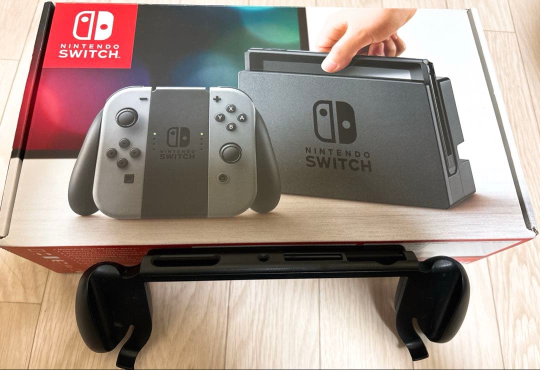 Nintendo Switch 本体 グリップのおまけ付き - メルカリ