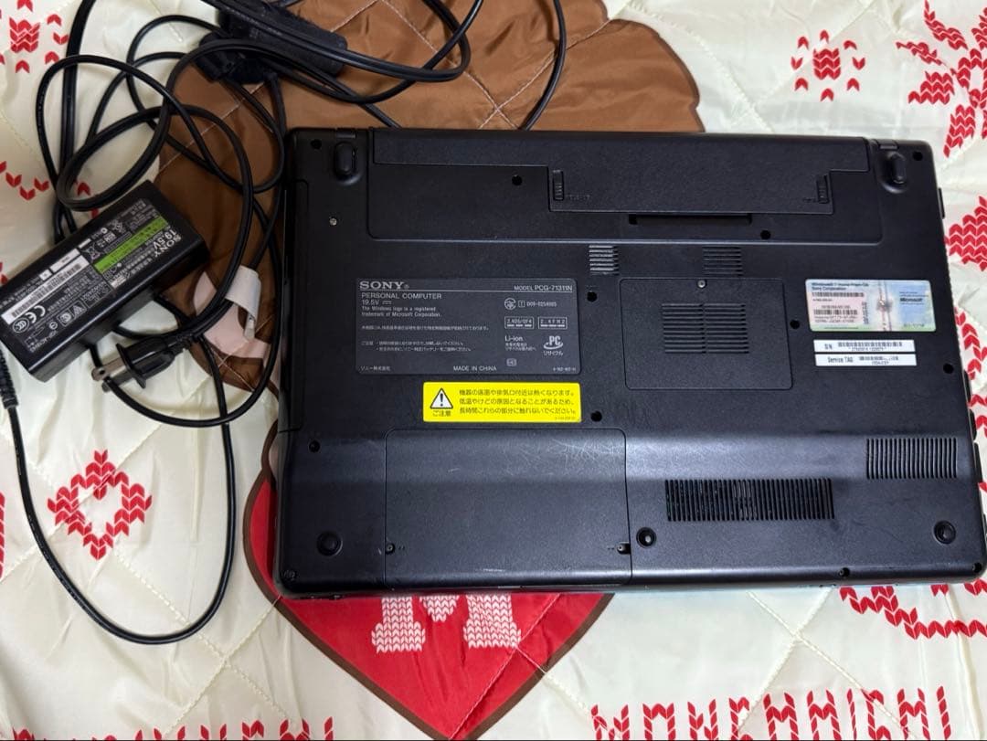 恵*♪様 Sony VAIO ノートPC 青 ACアダプター付き（動作確認済み、