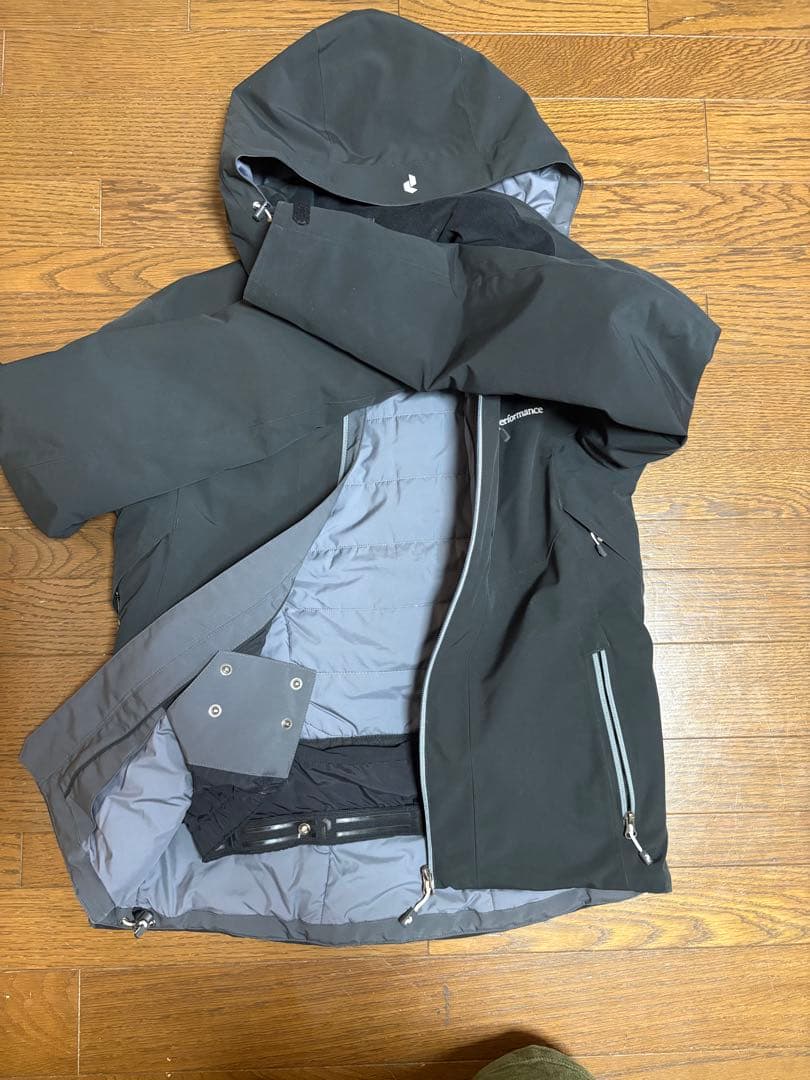 ピークパフォーマンス　マルーン M Maroon Jacket – UPLNDオンラインストア