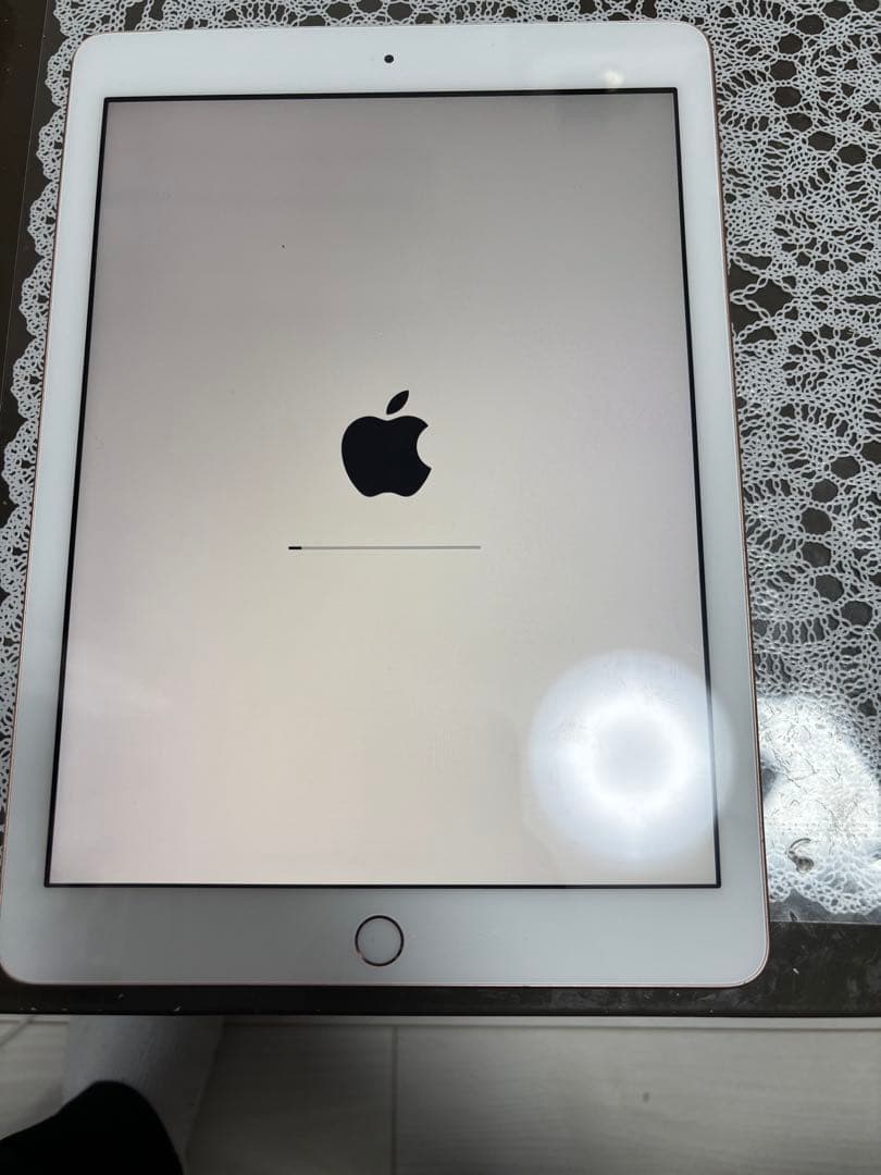 Apple iPad (第6世代) 128GB ローズゴールド本体 Apple iPad 9.7インチ 第6世代 Wi-Fiモデル 128GB 2018年春モデル 価格