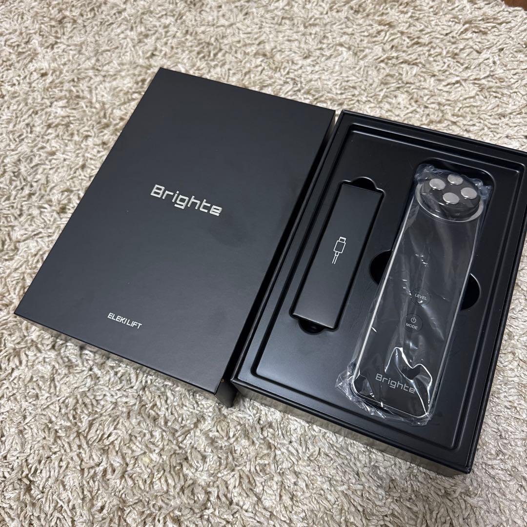 Brighte エレキリフト　美顔器 ブラック 充電ケーブル付き 楽天市場】【ブライト公式】ギフト Brighte ELEKI LIFT / エレキリフト