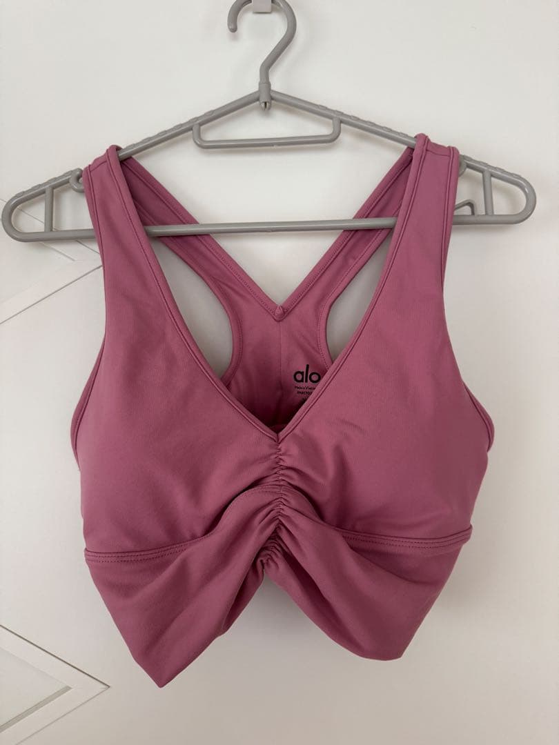 alo yoga Wild Thing Bra ブラトップ　ヨガウェア Alo Yoga Wild Thing Bra | Shopbop