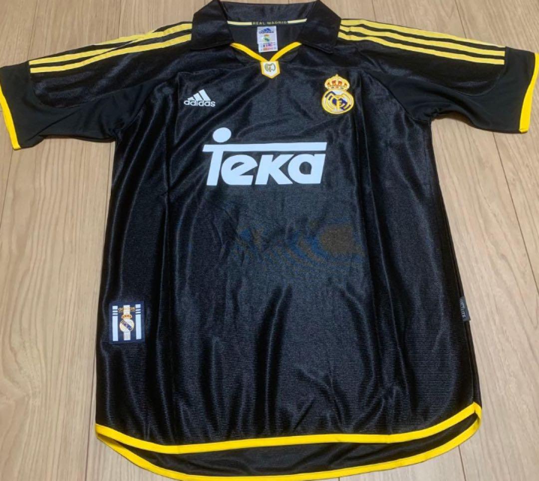 ロベルトカルロス/レアルマドリード/クラシックユニフォーム ロベルトカルロス/レアルマドリード/クラシックユニフォーム - メルカリ