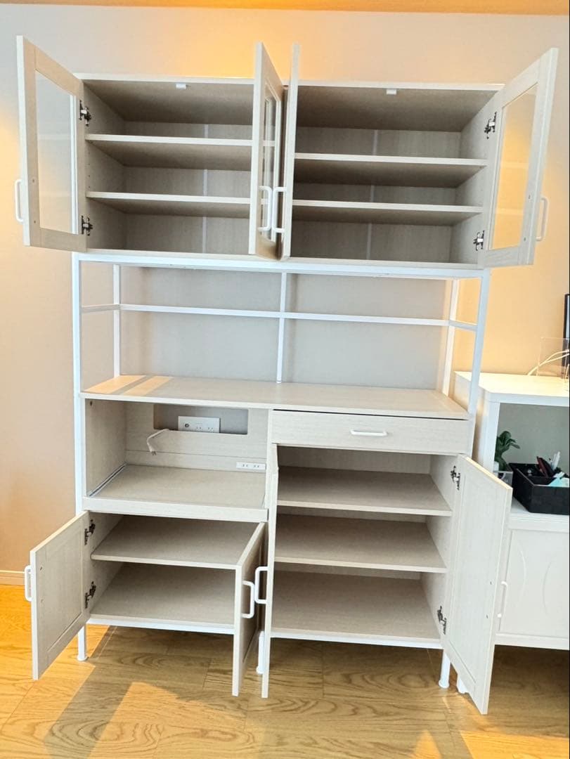 引取限定】 ニトリ食器棚 ナチュラル北欧風