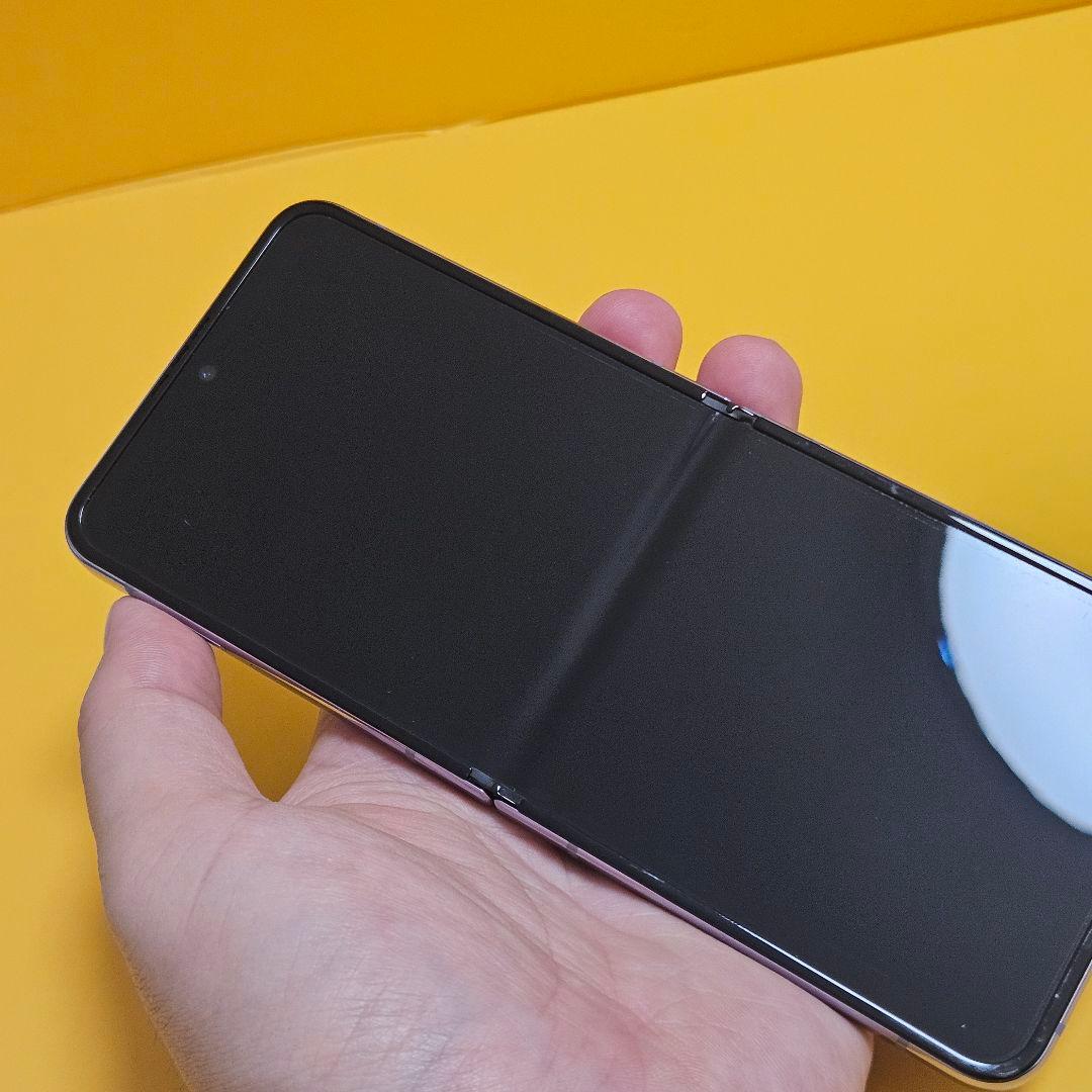 Galaxy Z Flip4 SCG17 ｜24時間以内発送#815 - メルカリ