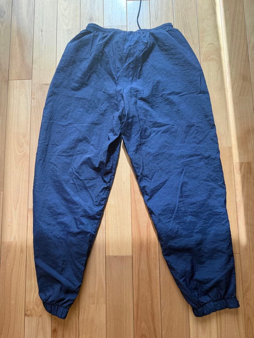 90s NIKE ナイロンパンツ 台湾製 ネイビー 同色ナイキロゴ - メルカリ