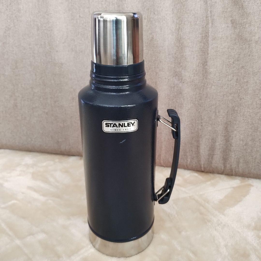 期間限定価格 旧ロゴ STANLEYスタンレー 1.9L 水筒 ネイビー 廃盤