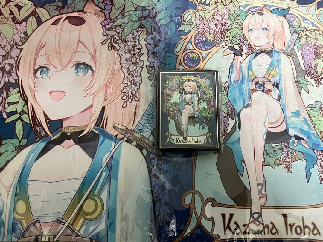 混沌の女神様　ホロライブ　スリーブ　プレイマット　ミュシャ風　風真いろは 混沌の女神様 ホロライブ スリーブ プレイマット ミュシャ風 尾丸