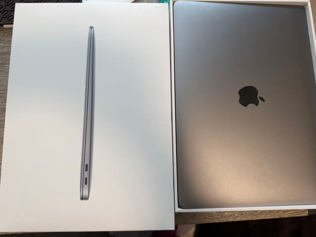 MacBook Air 2020 Intel ジャンク 起動可 リカバリ途中 - メルカリ