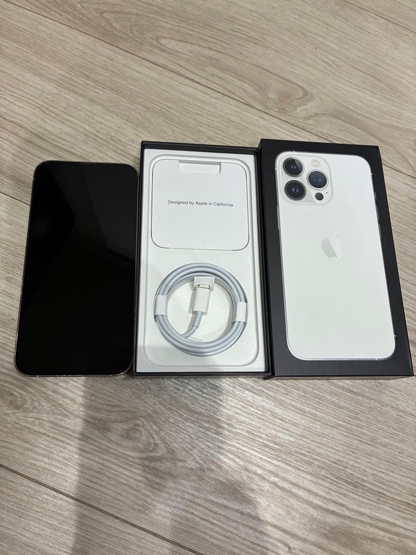Apple iPhone 13 Pro シルバー 本体 - メルカリ