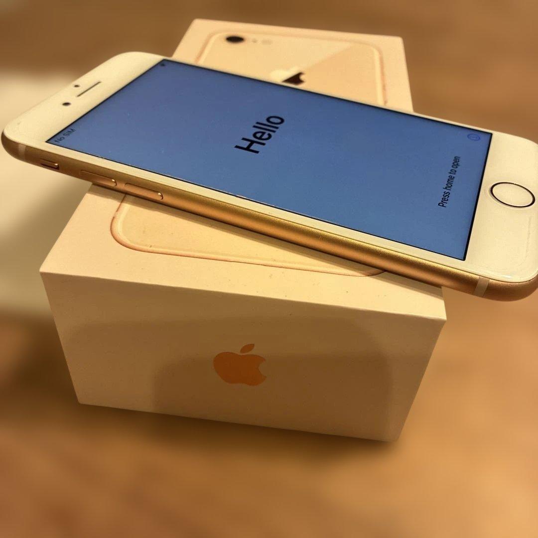 Apple iPhone 8 ゴールド 本体 - メルカリ