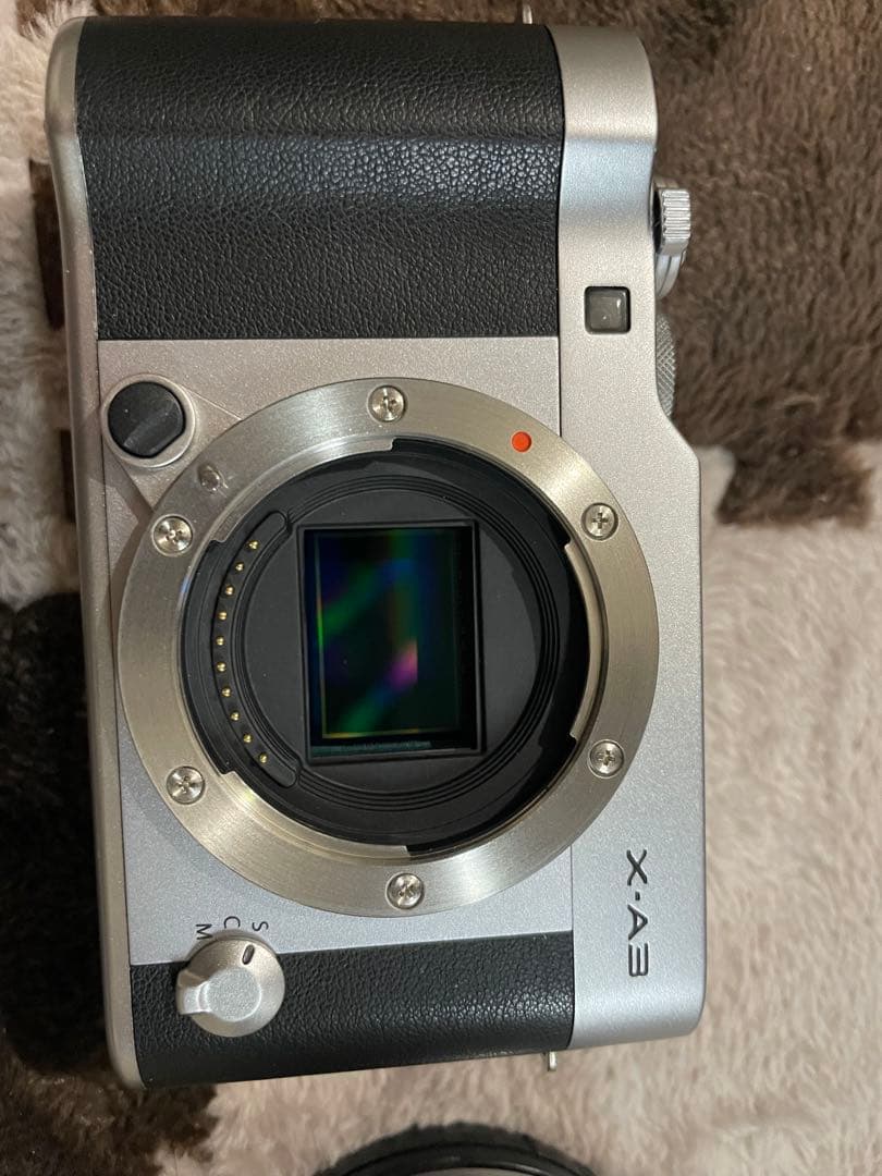 デジタルカメラ Fujifilm X-A3 新カメラ「X-A3」はレトロなデザインで「スマートなセルフィー」を