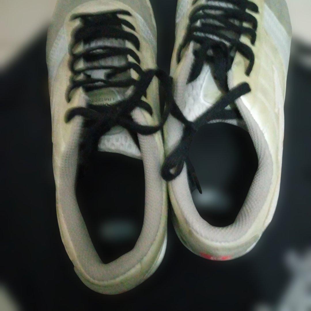 美品!《MIZUNO》《bombonera》コラボ★(限定)フットサルシューズ★