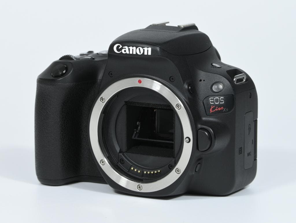 【美品】 Canon EOS Kiss X9 ボディ 《ショット数5755》