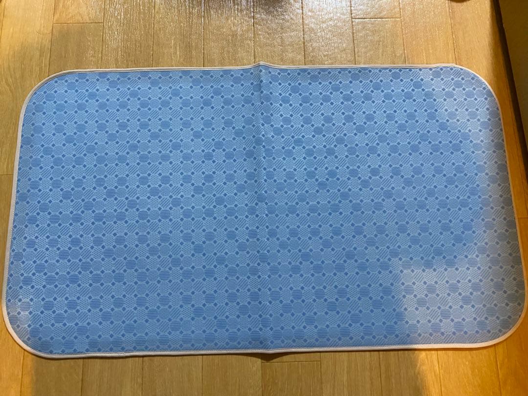 ホルミシス敷きマット 防水 水色 ペット・介護用品・車運転時のシート