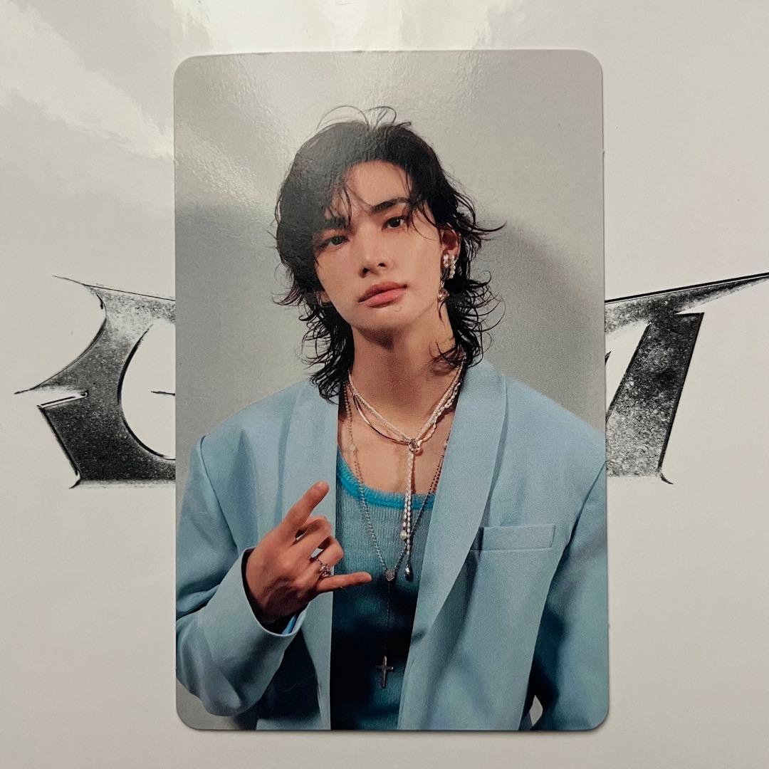 Stray kids スキズ GIANT 初回限定版 A盤 ヒョンジントレカ - メルカリ