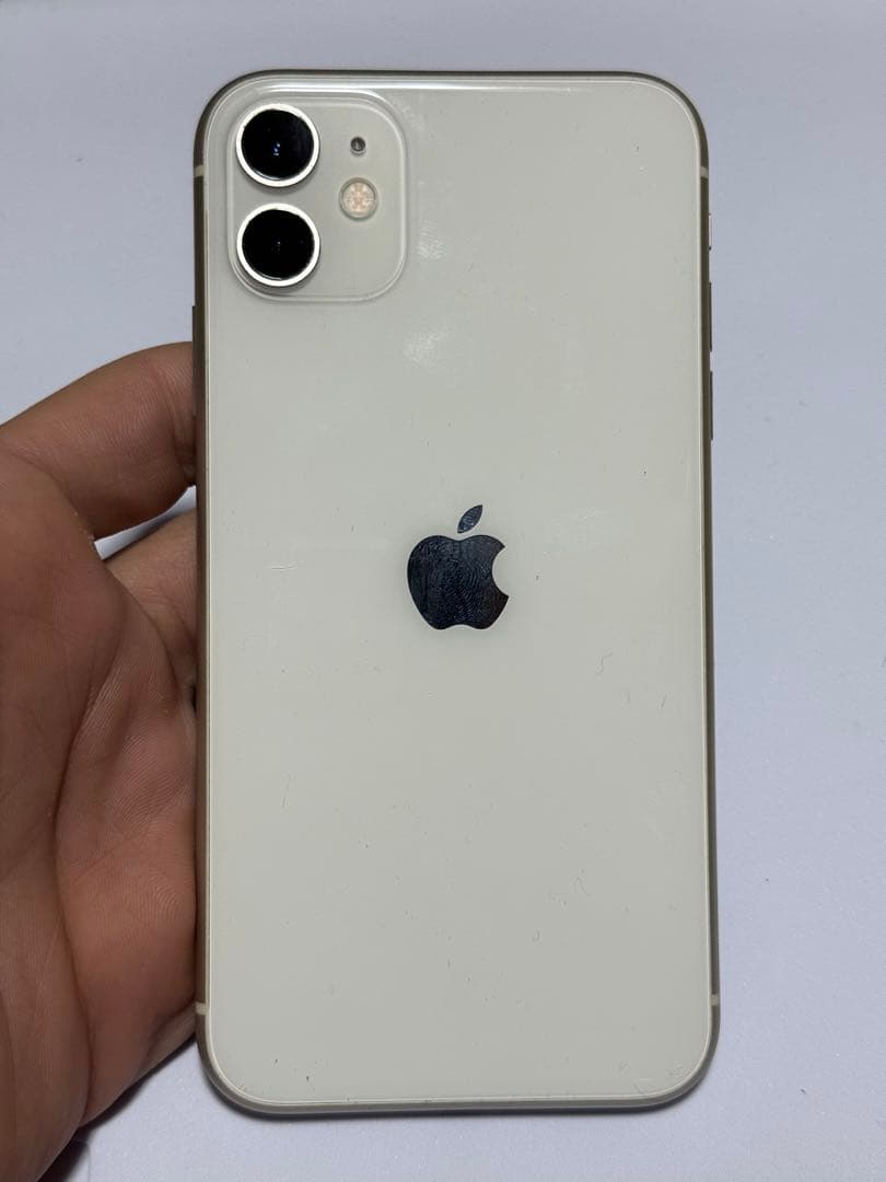 Apple iPhone 11 ホワイト【ジャンク】 iPhone 11 256 GB SIMフリー 本体 ジャンク品 ホワイト 箱付 - メルカリ