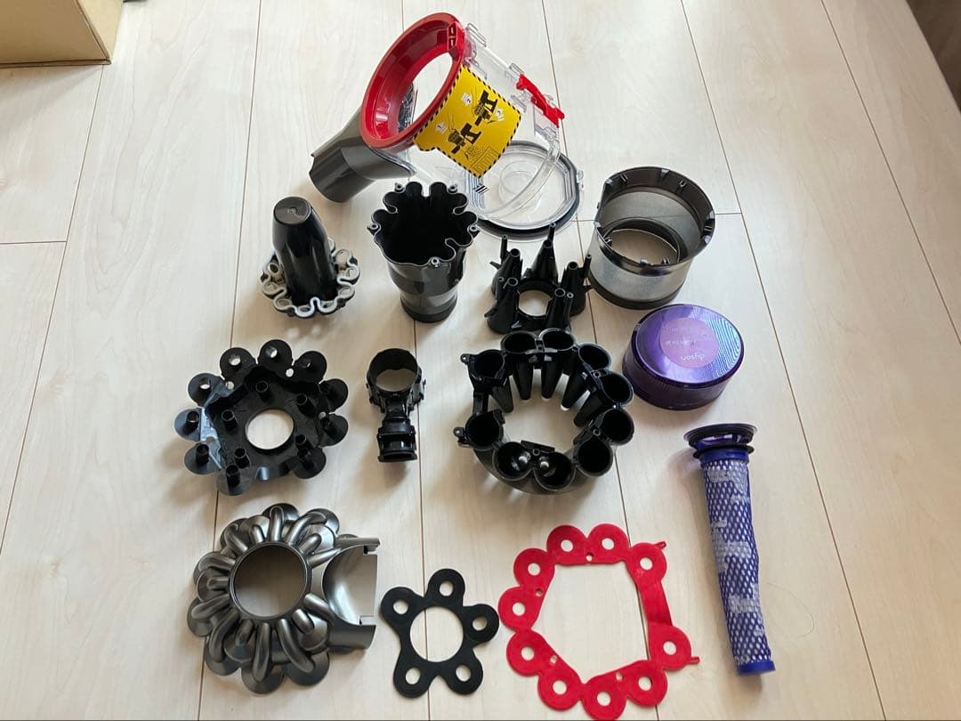 分解清掃済み ダイソン V8 slim fluffy SV10K - メルカリ