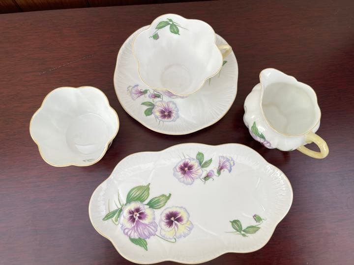シェリー ティーセット パンジーの絵柄5点セット - メルカリ