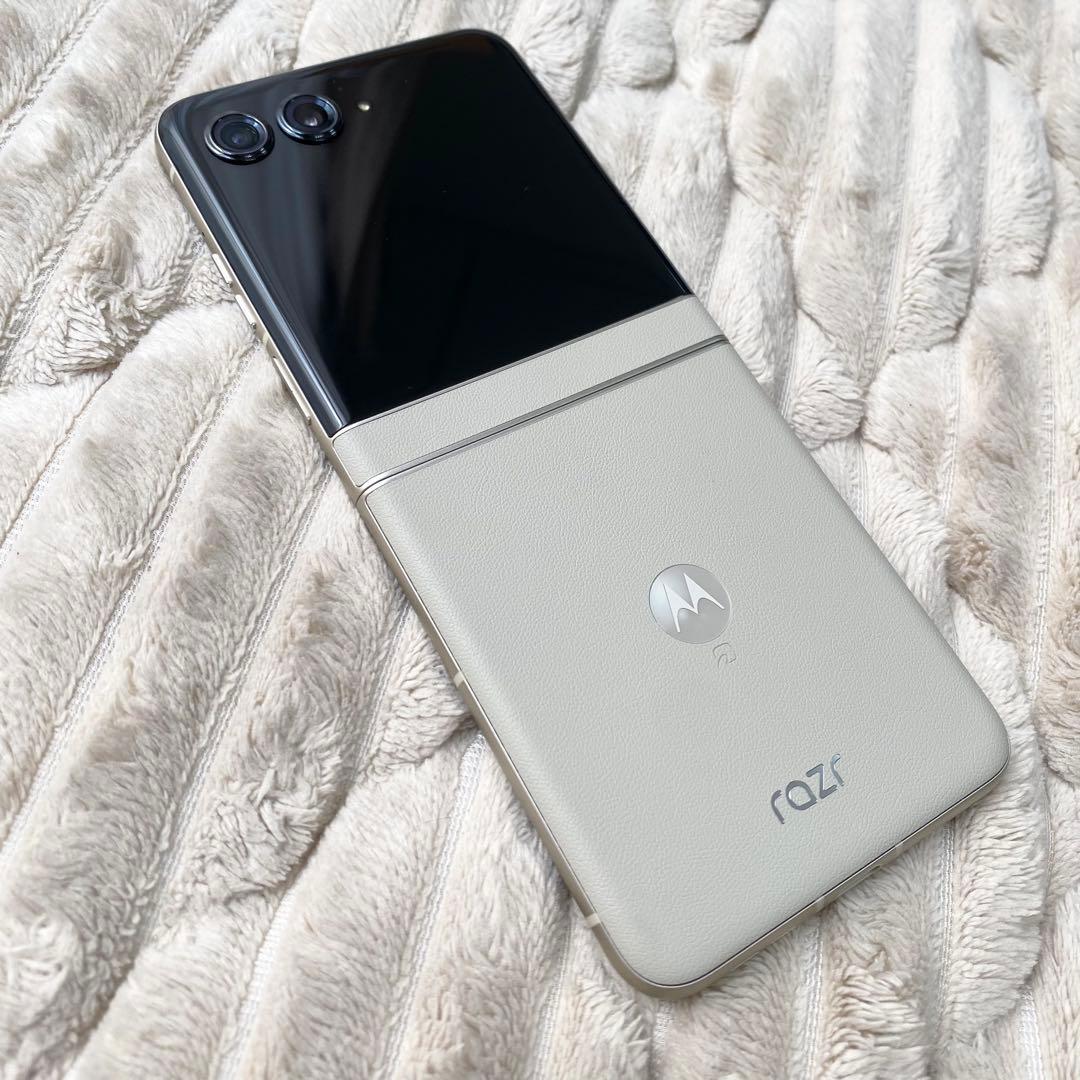 Motorola razr 50（モトローラ レイザー50）SIMフリー512G motorola razr 50｜価格比較・SIMフリー・最新情報 - 価格.com