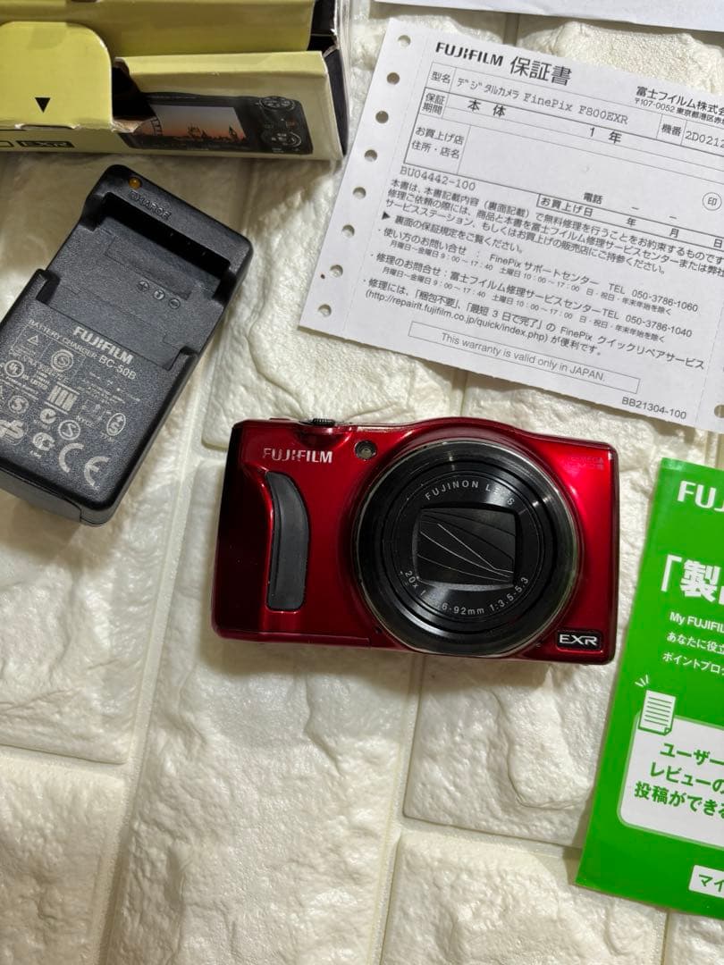 ⭐︎箱付⭐︎FUJIFILM 富士フィルム FINEPIX F800EXR 赤 - メルカリ
