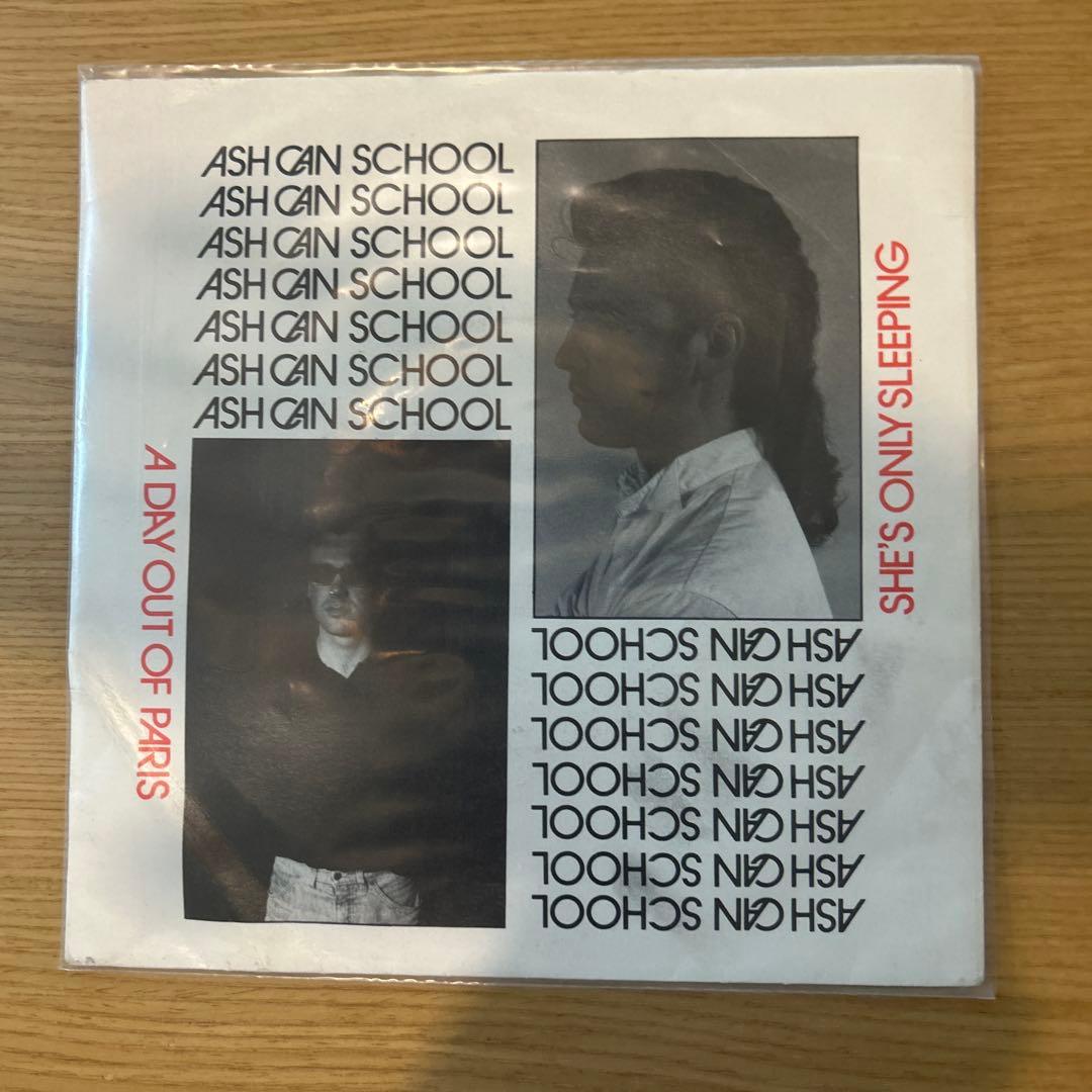 Ash Can School -She's Only Sleeping 7インチ