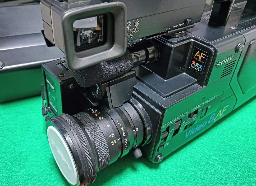 SONY 8ミリビデオカメラ CCD-V8AF 1985/昭和60/SONY/CCD-V8AF/初代8ミリビデオカメラCCD-V8のAF追加版