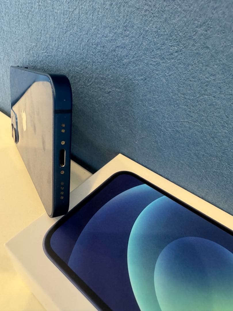 Apple iPhone 12mini 青色 本体 充電ケーブル付き - メルカリ