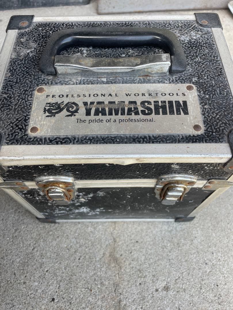 YAMASHIN レーザー墨出し機 在庫特価 YAMASHIN ヤマシン 山真製鋸 グリーンレーザー墨出し器