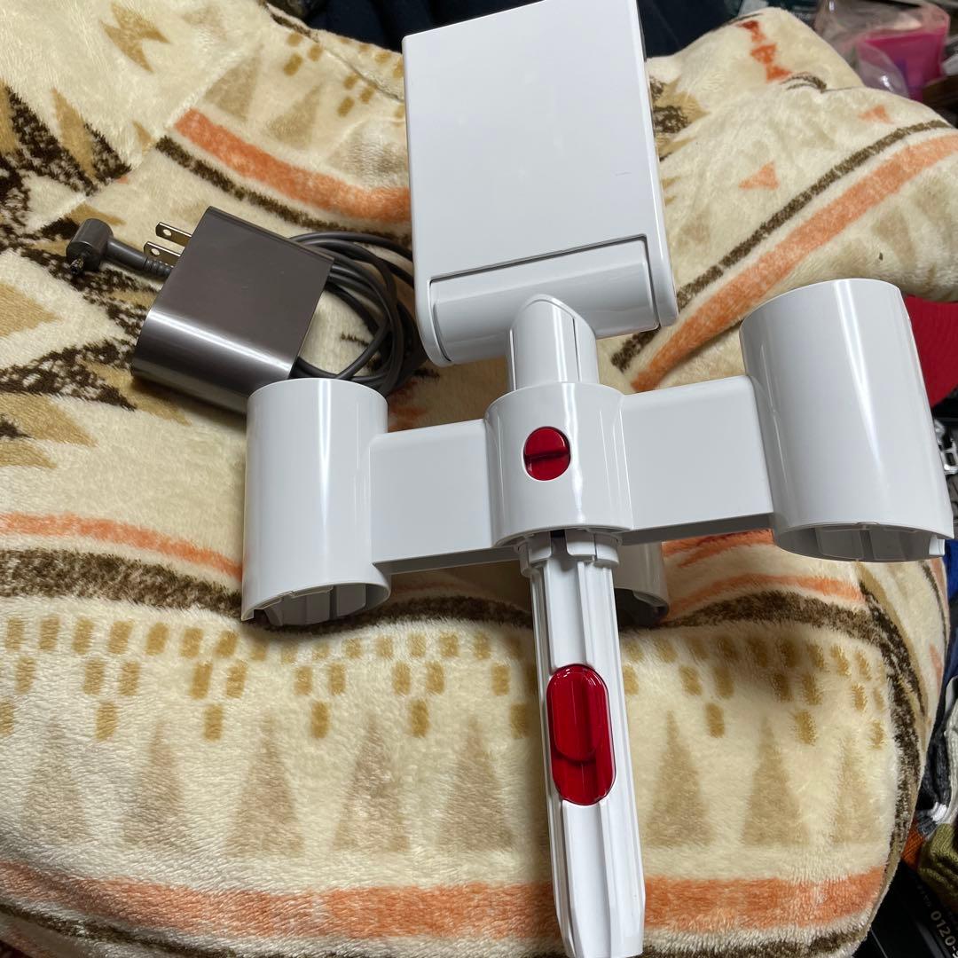 dyson SV18 スタンドドック　ジャンク dyson SV18 純正 充電ドック 充電スタンド - メルカリ