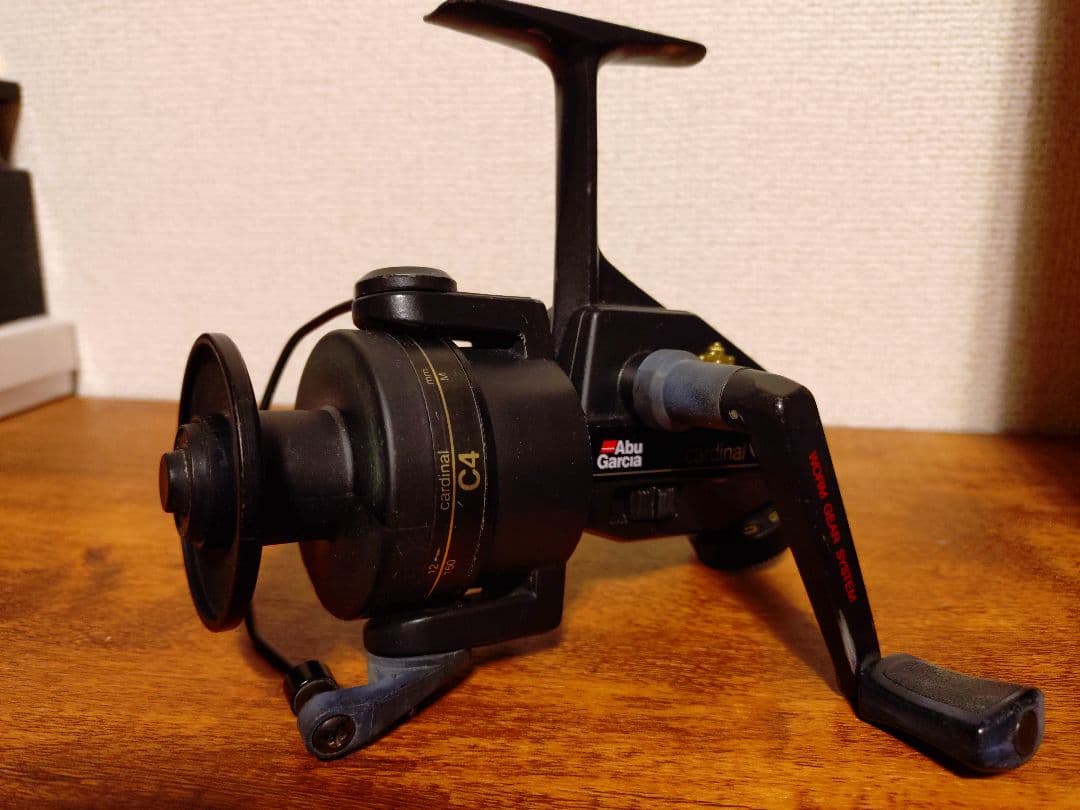 Abu Garcia Cardinal C4 スピニングリール - メルカリ