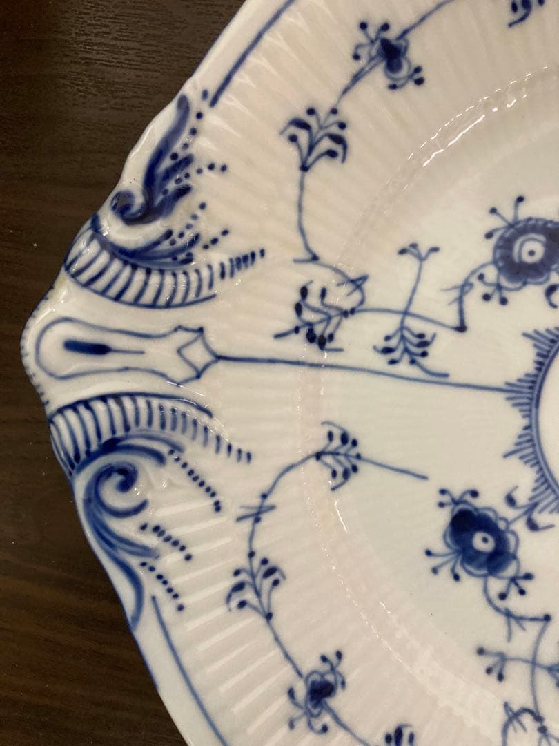 ロイヤルコペンハーゲン ブルーフルーテッド 皿 M990 - メルカリ