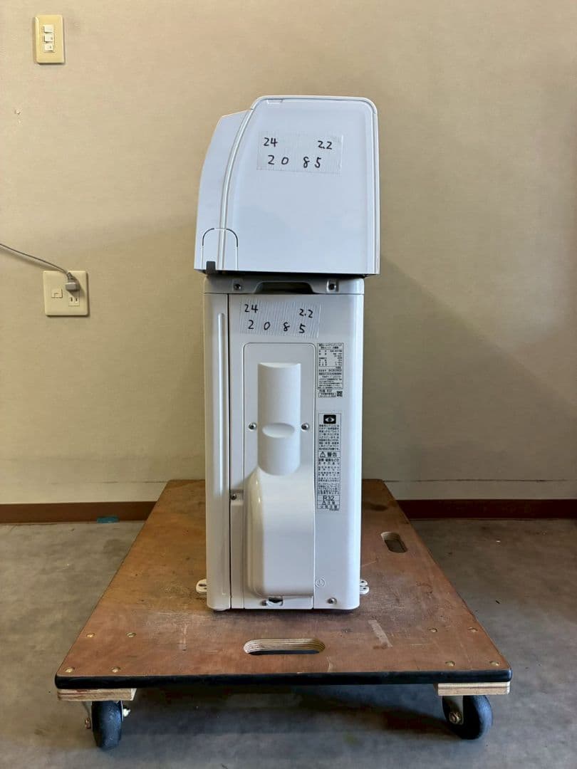 2085 東芝【RAS-K221M (W)】2024年製 6畳 エアコン 中古 - メルカリ