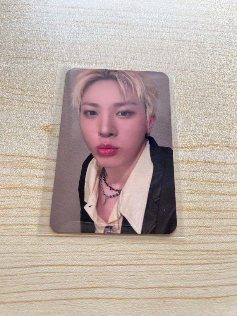 TREASURE 京セラ2days来場者限定トレカ ジョンファン - メルカリ