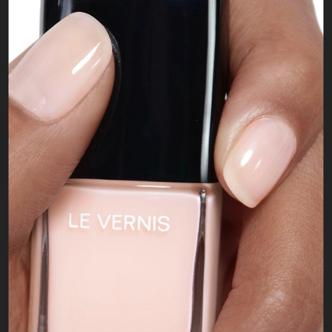 未使用✨シャネルネイル ヴェルニ ロングトゥニュ 111 バレリーナ