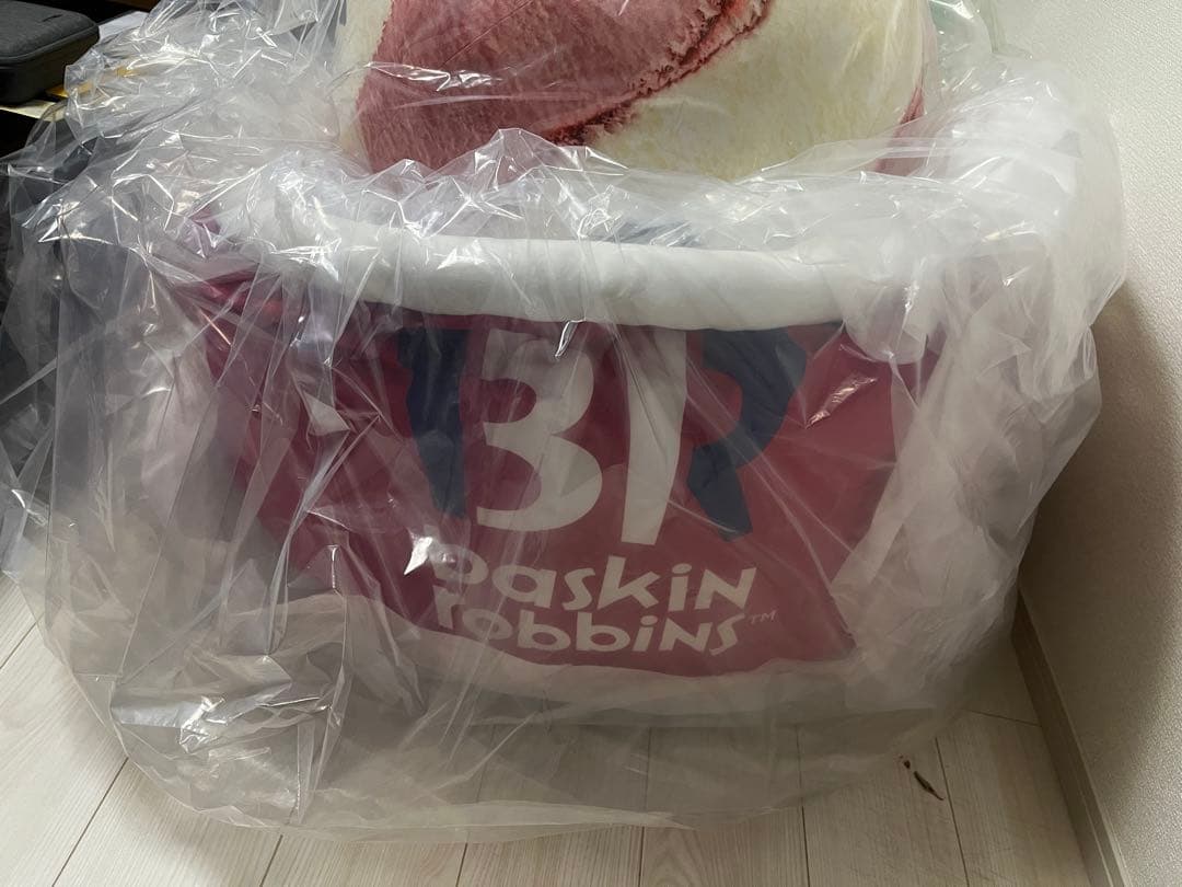 31 巨大ダブルカップクッション - メルカリ