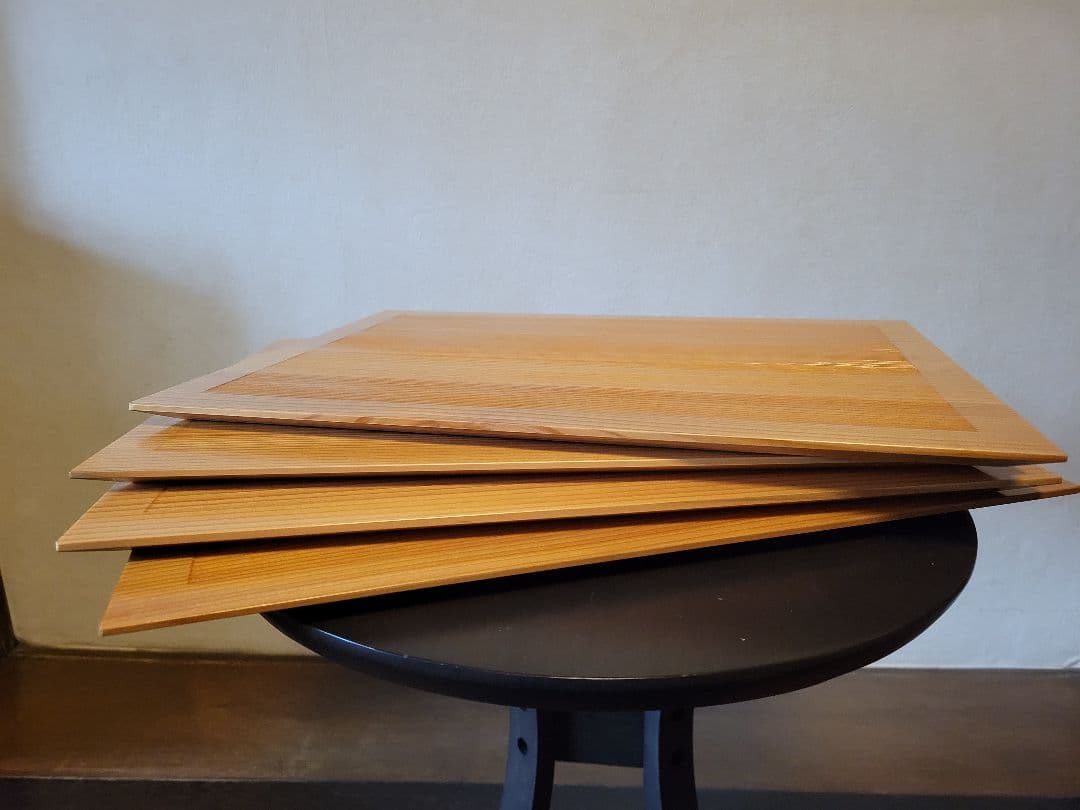 【42cm】 杉 板膳 ナチュラル 4枚 トレー お盆 木製 敷膳 和杉 板膳 ランチョンマット 黒 秋田杉 大館