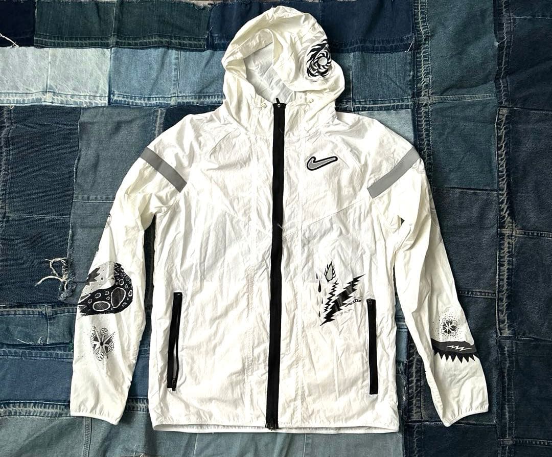 希少NIKE ナイロンジャケット白ウィンドランナー - メルカリ