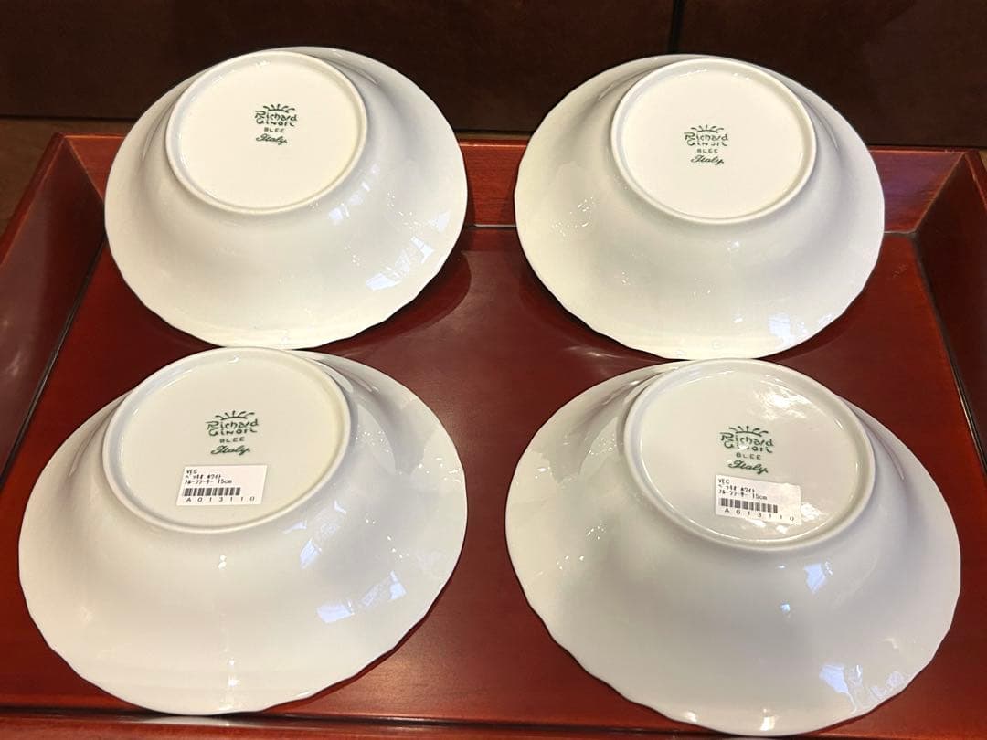 リチャードジノリ フルーツソーサー サラダボウル 4枚セット - メルカリ