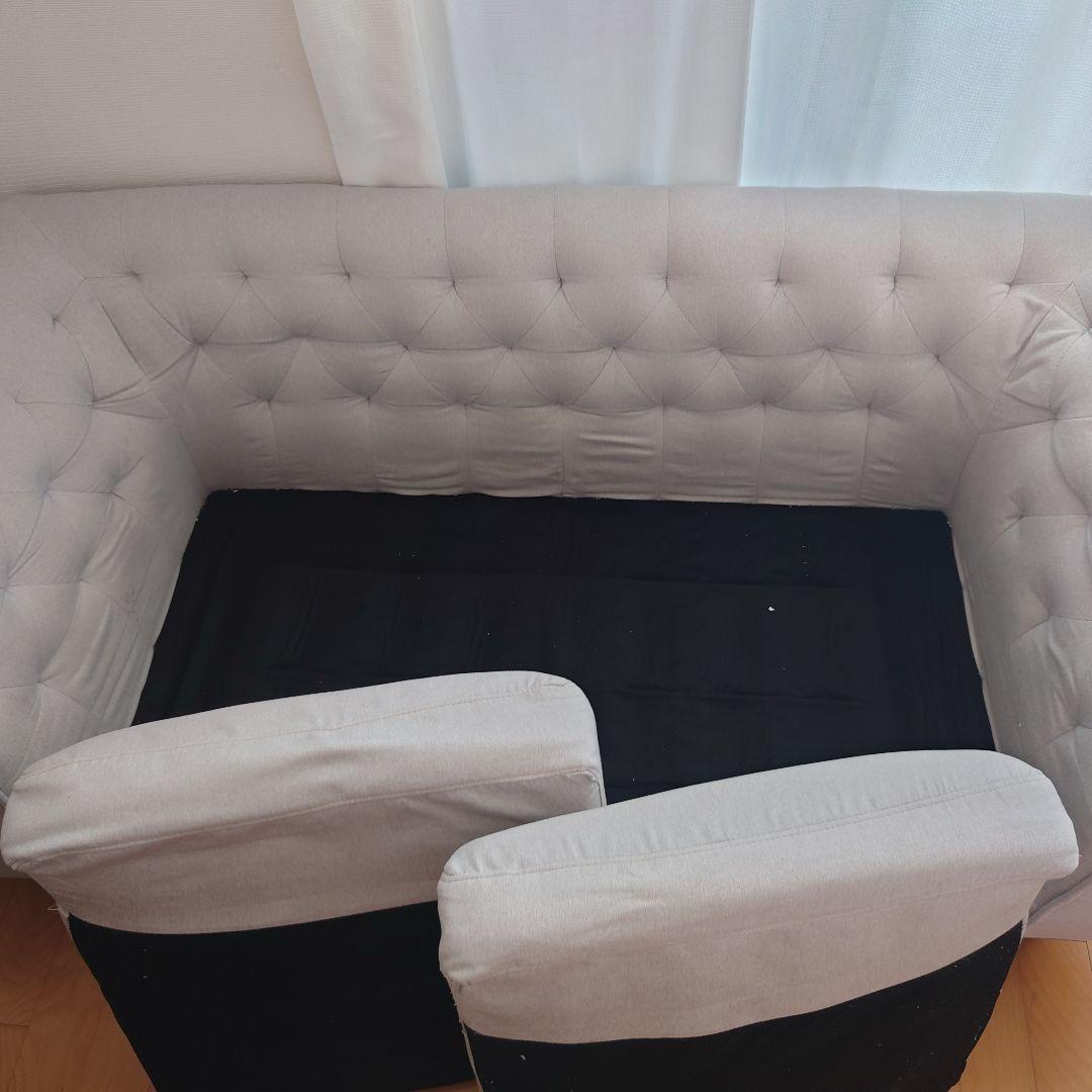 送料込☆中古ソファ・ライトグレー ボタンタッセルデザイン ソファ