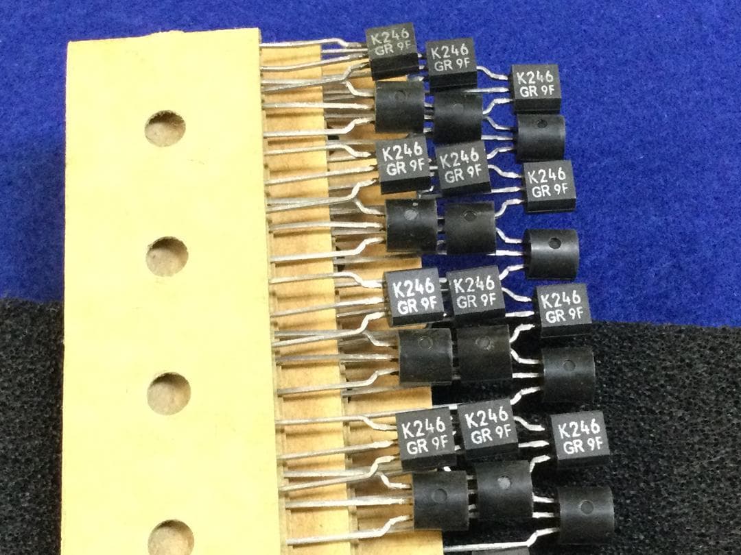 2SK246-GR 東芝 TAF333ESX P3099 CDP777ES - メルカリ