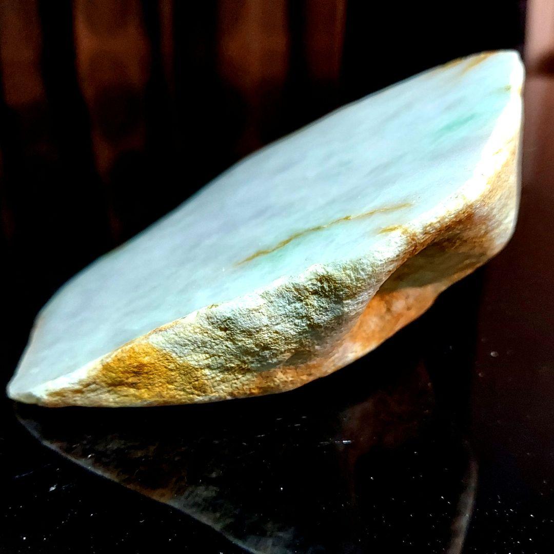 淡いピンクが綺麗で大きな JADEITE 本翡翠 原石 1面磨き 517