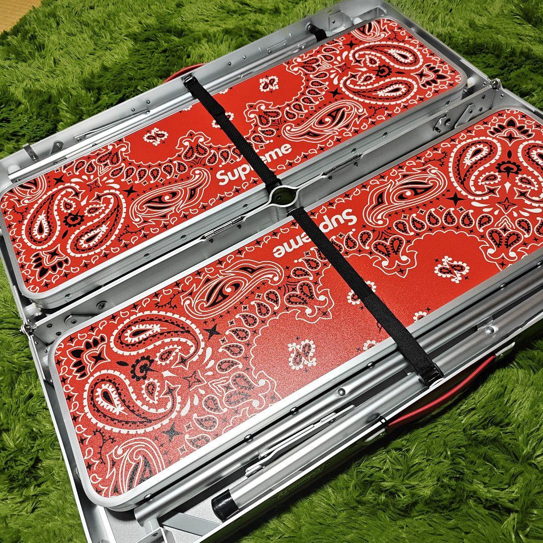Supreme®/Coleman® Folding Table Set - メルカリ