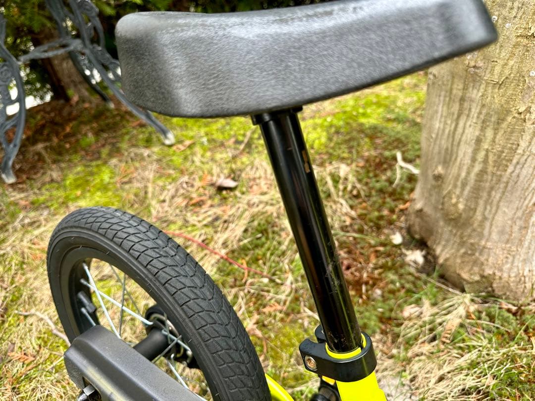 ストライダー STRIDER 14x ライムイエロー キックスタンド付 送料込